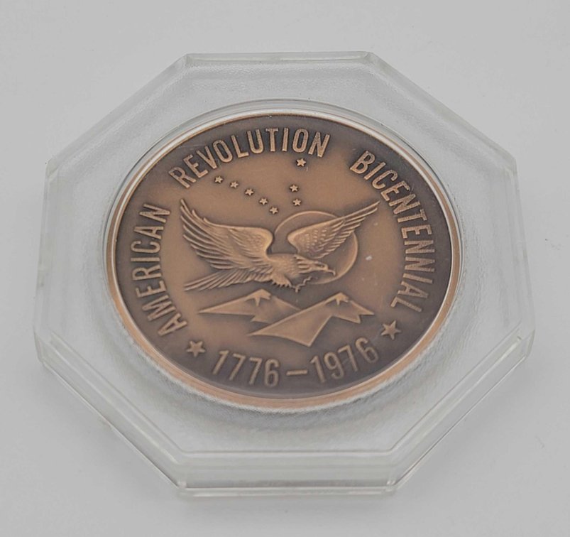 Alaska-Themed Bicentennial Medallion
