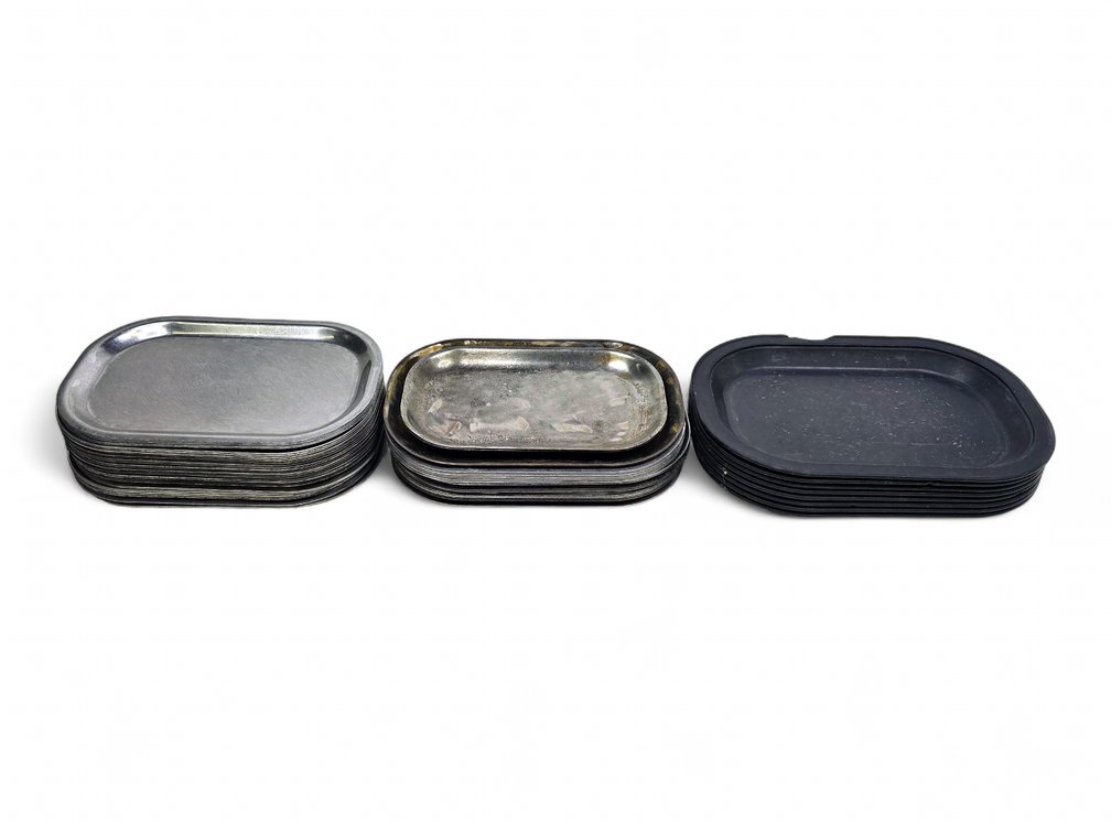 62x Metal & Plastic Serving Platters
