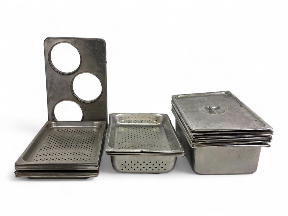 Solid & Perforated Steam Table Pans, Covers & Adapter Plates