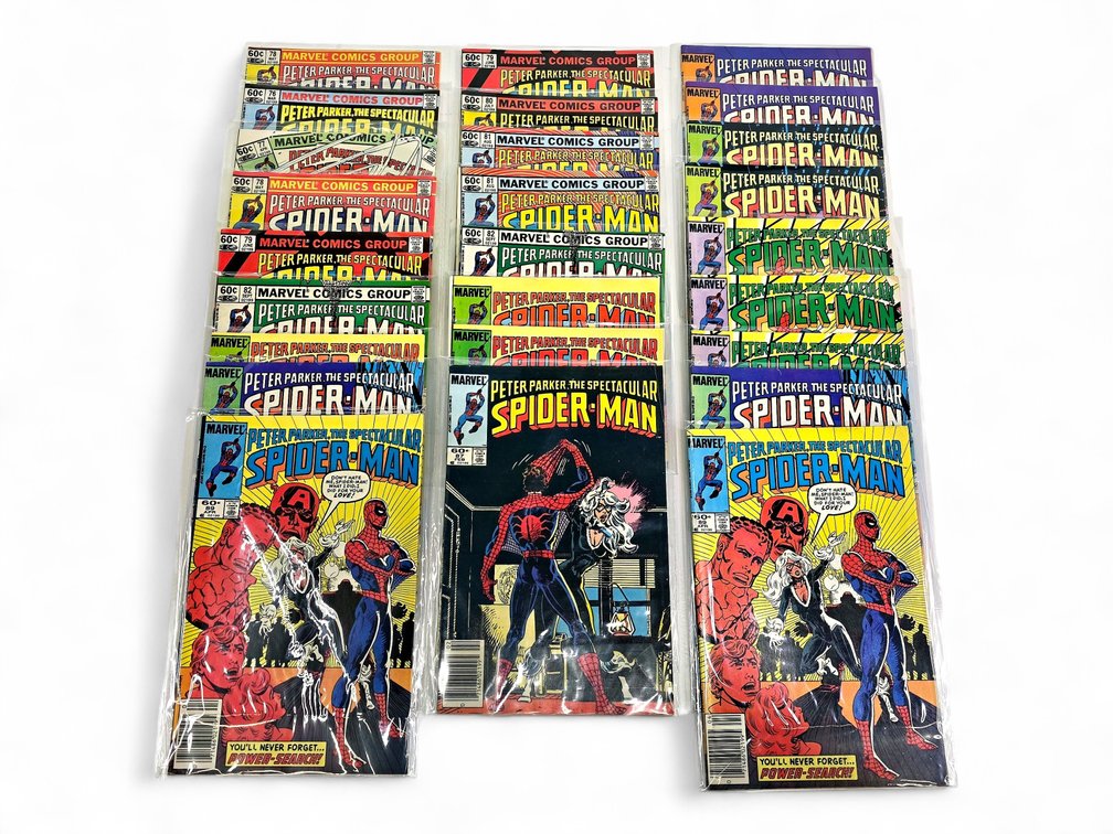 26x Marvel Peter Parker, The Spectacular Spider-Man Comic Books