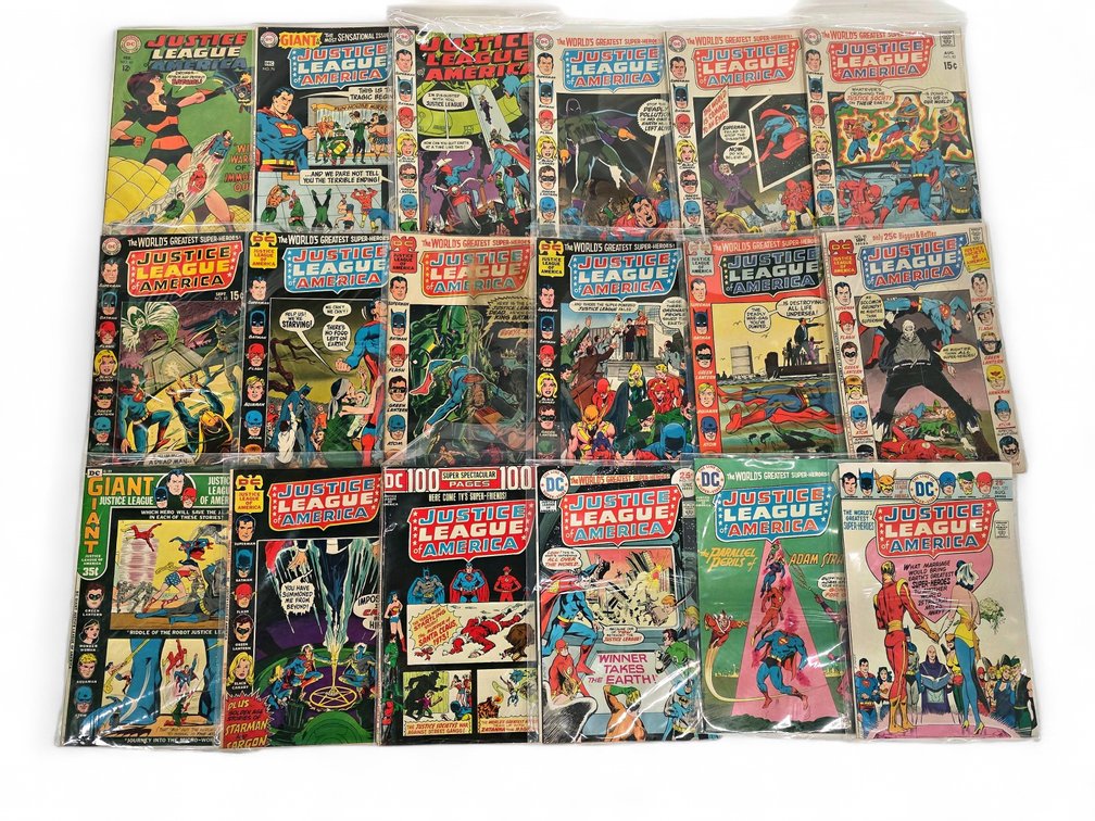 8x DC Justice League of America Comic Books