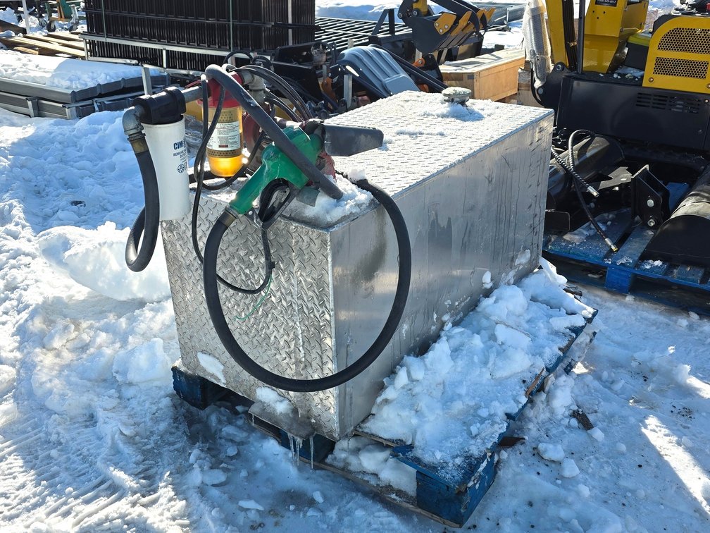 Fill-Rite Fuel Transfer Pump  & Aluminum Tank