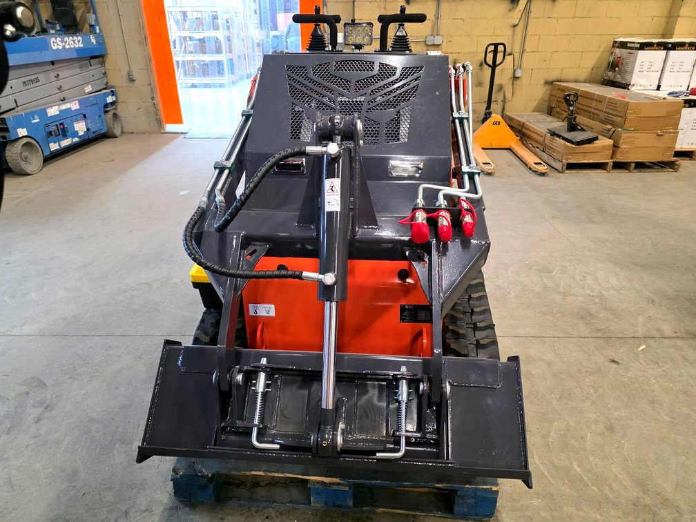 Mini Skid Steer Loader - TPM Industrial - TPM-T460