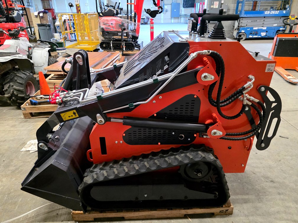 Mini Skid Steer Loader - TPM Industrial - TPM-T460