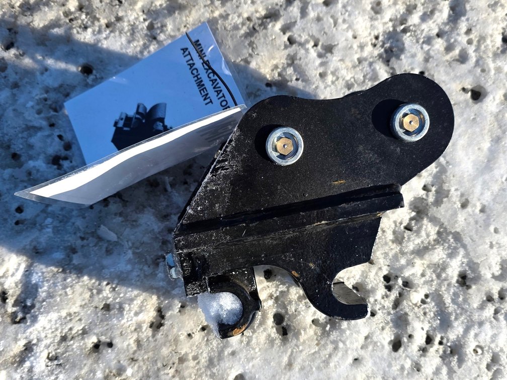 Quick Hitch Attachment - TPM Industrial