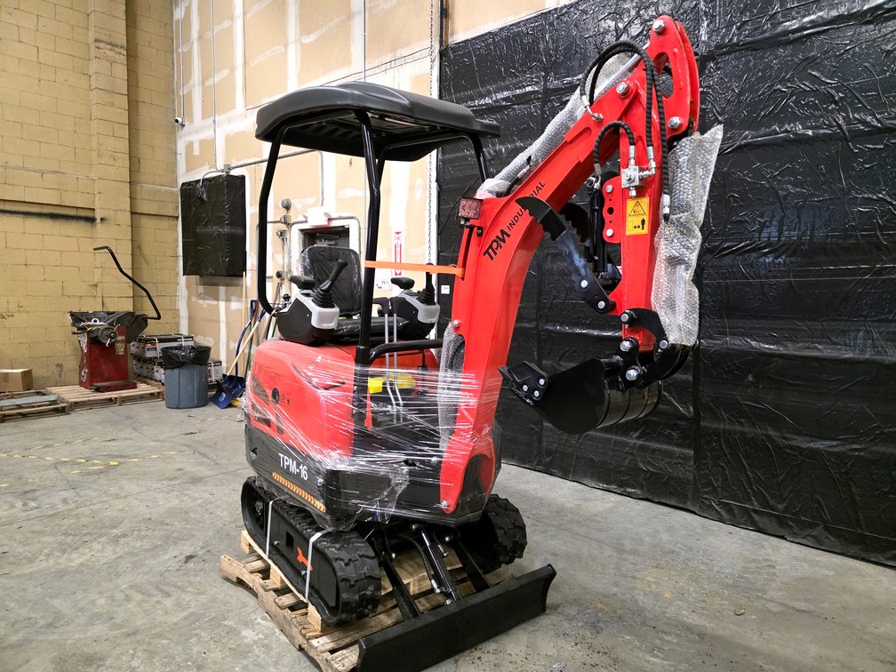 Mini Hydraulic Excavator - TPM Industrial - TPM-16