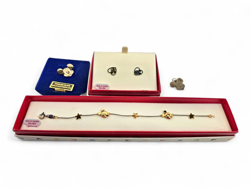 Gold-plated Silver Tie Tack, Earrings, Bracelet & Pendant