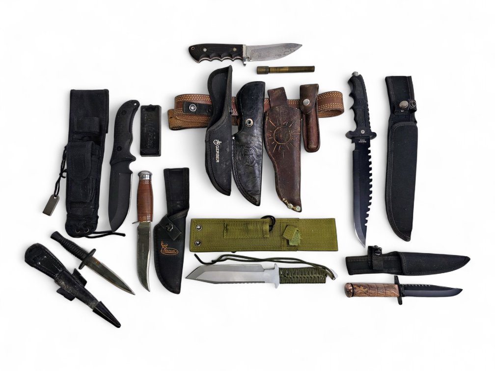 7x Knives & Sheaths - Shrade, Survivor, Falkner & More