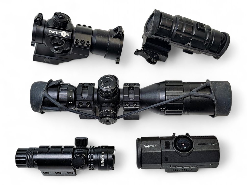 3-9x32 Riflescope, Tacticon Red-Dot Sight, UTG Magnifier & More