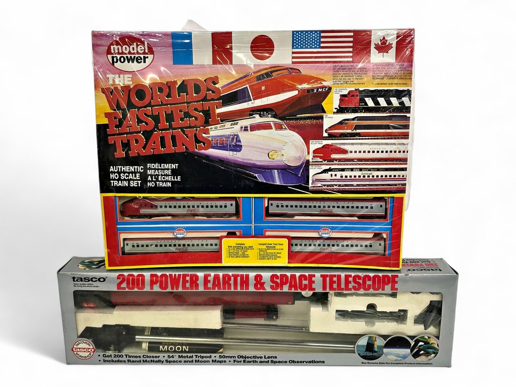 Model Power Coca-Cola "The World's Fastest Trains" & Tasco 200 Power Telescope
