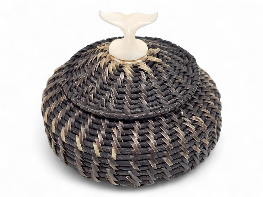 Inupiaq Baleen Basket with Carved Whale Tail Finial - Elmer Frankson