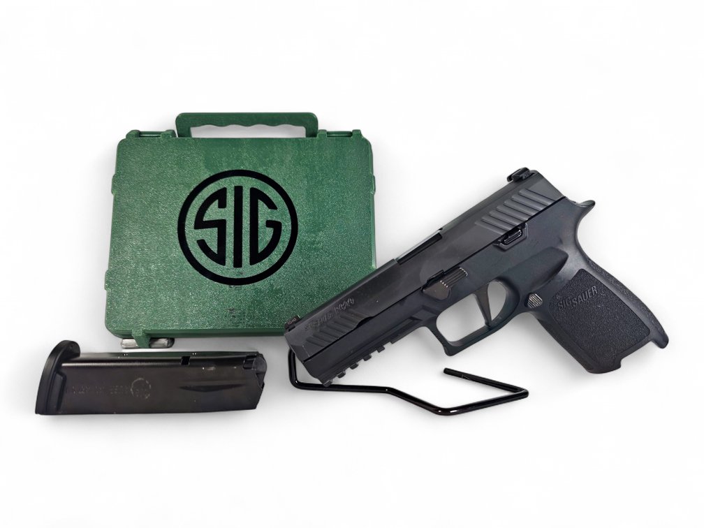 Sig Sauer P320 40 S&W Semi-Automatic Pistol
