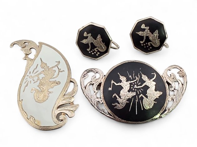 Siam Silver Brooch & Earrings