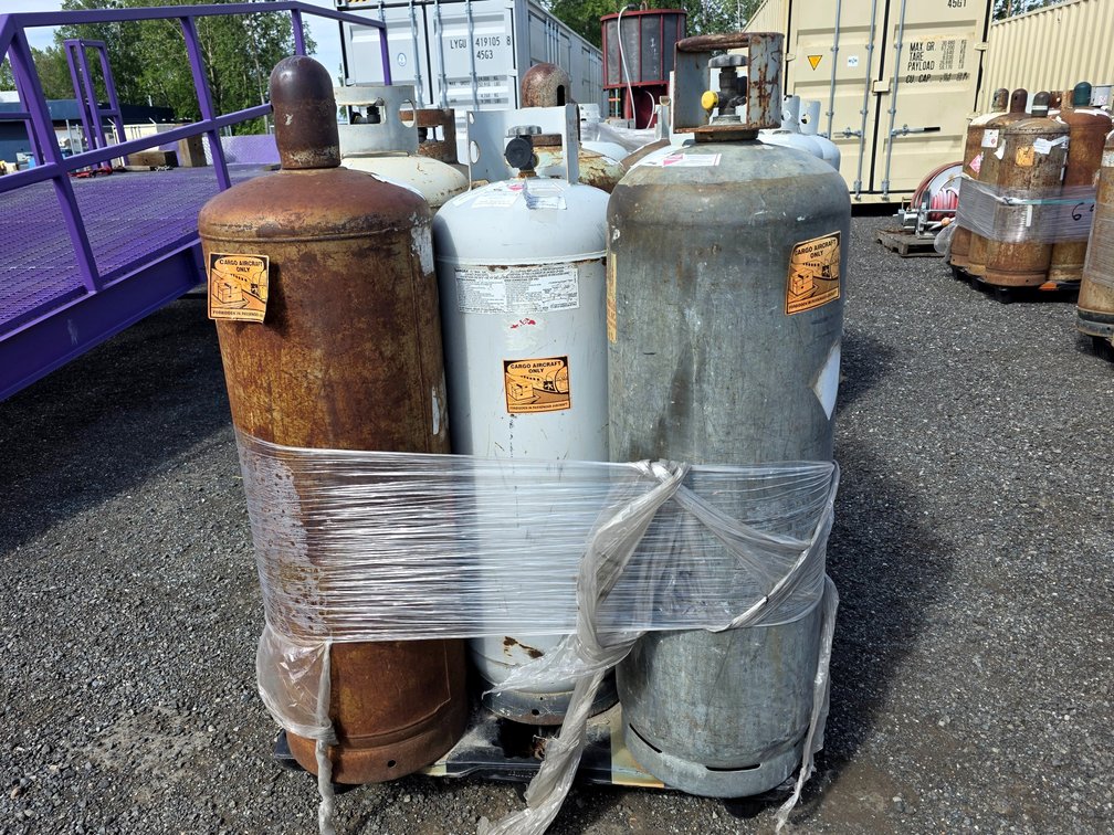 9x Assorted 100 lb. Propane Cylinders