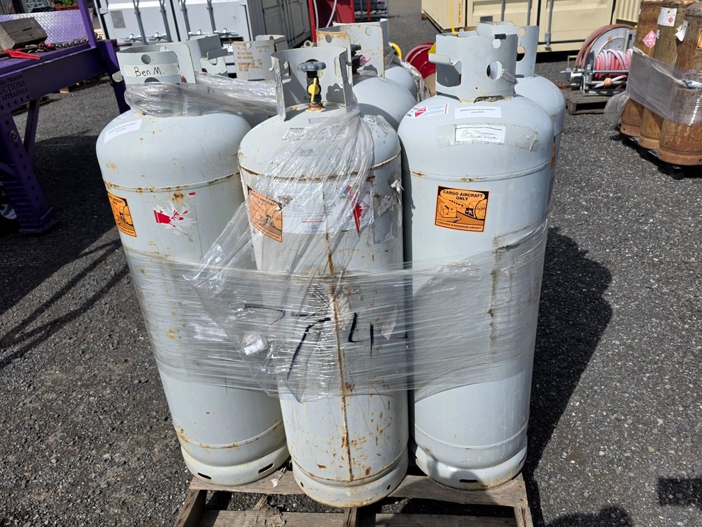 9x Assorted 100 lb. Propane Cylinders