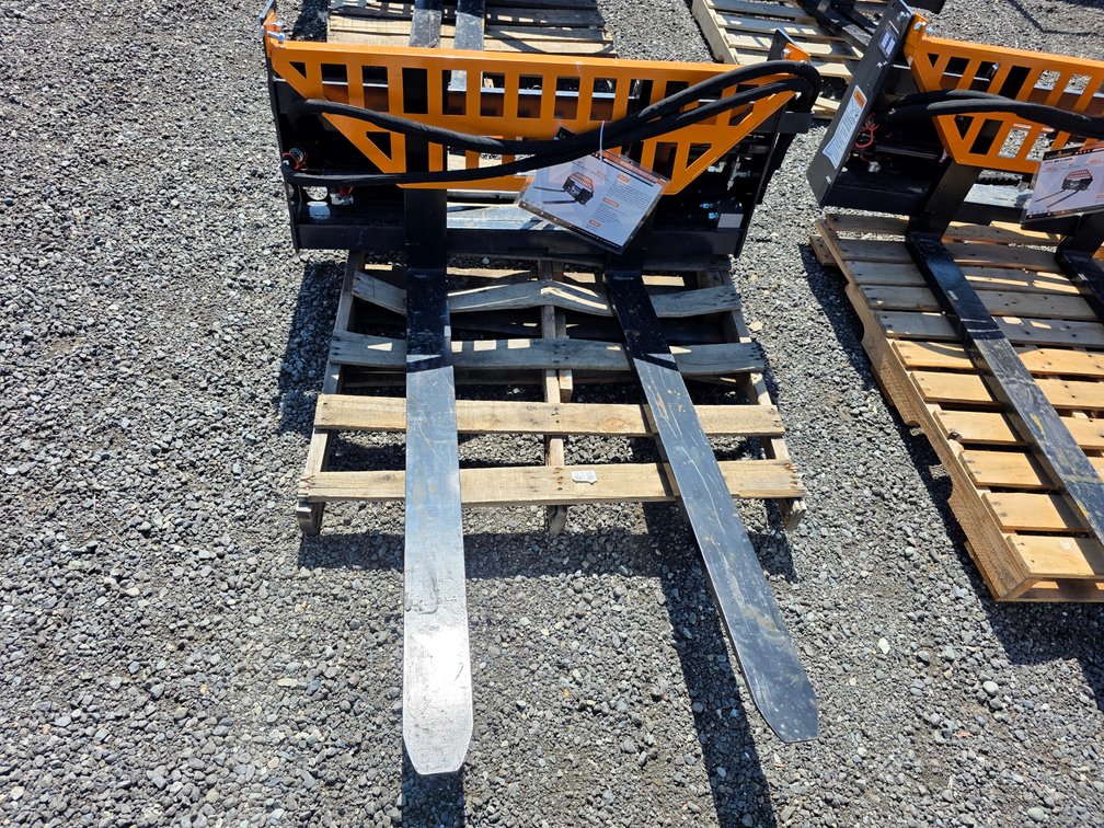 Heavy Duty Hydraulic Pallet Forks w/ Frame - LandHonor - HPF-11-3000G