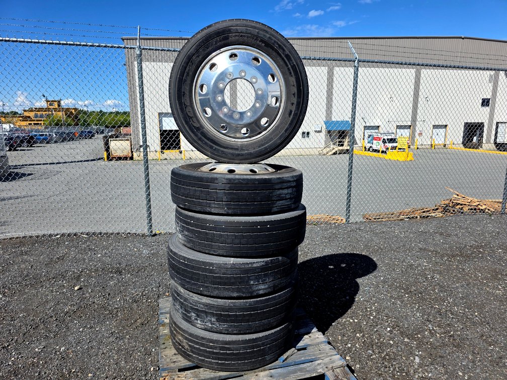 6x Goodyear G647 RSS Commercial Truck Tires
