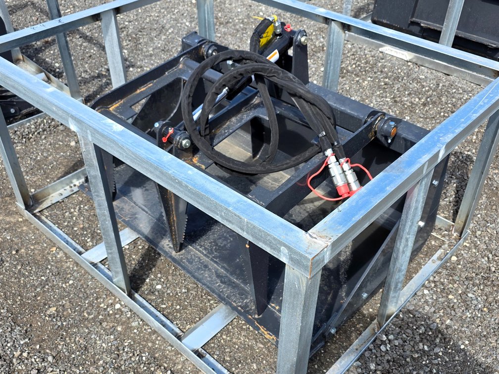 Mini Skid Steer Grapple Bucket - LandHonor - MGB-72-44W
