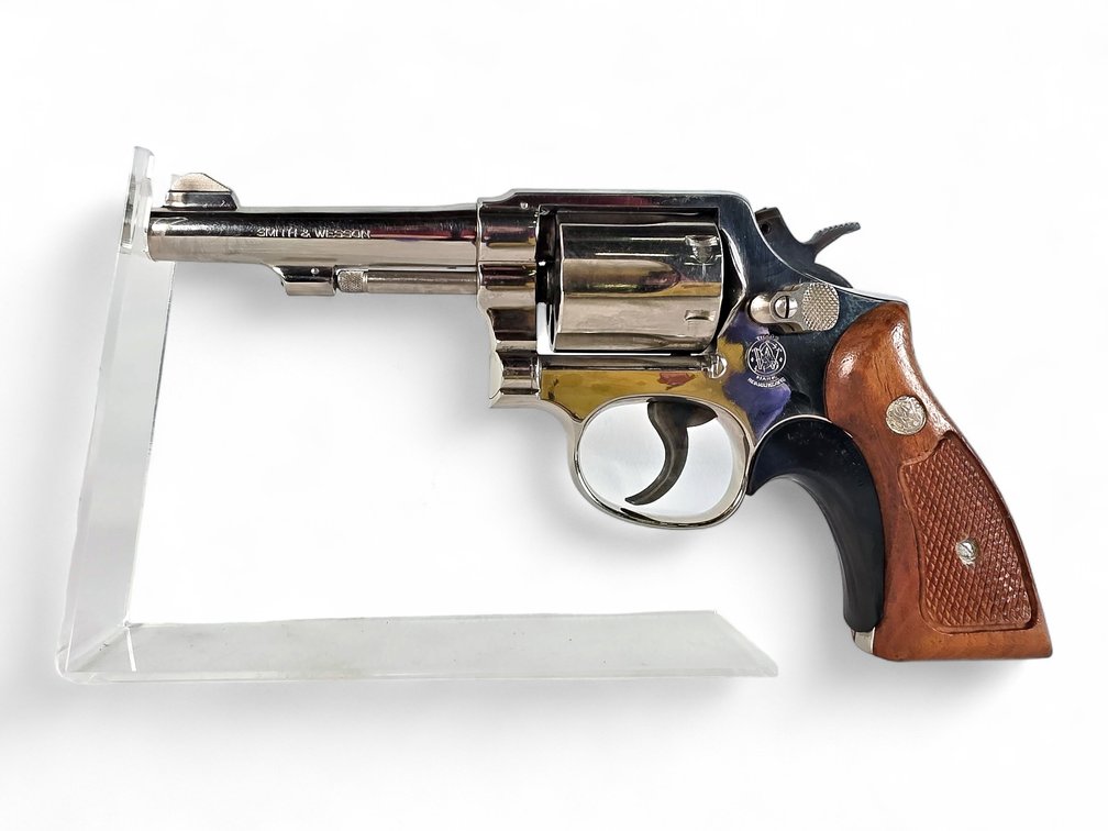 Smith & Wesson 10-7 38 SPL Revolver