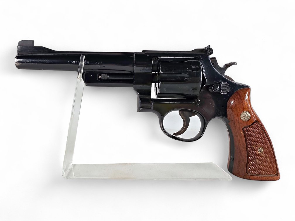Smith & Wesson 27-2 357 MAG Revolver