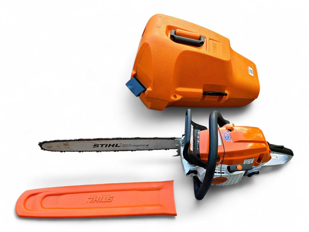Stihl Chainsaw w/ Blade Cover & Case