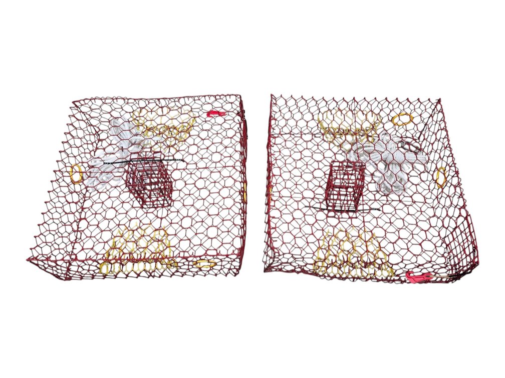 2x Crab Traps