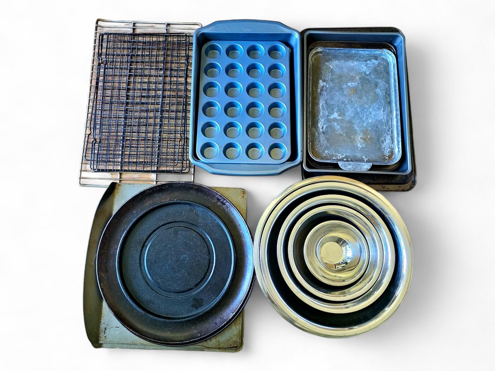 Baking Dishes & Mixing Bowls