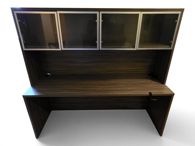 Credenza Desk w/ Hutch