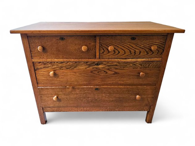 4-Drawer Wooden Dresser