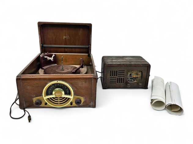 1940s Zenith Combination Tube Radio & Phonograph w/ Radio