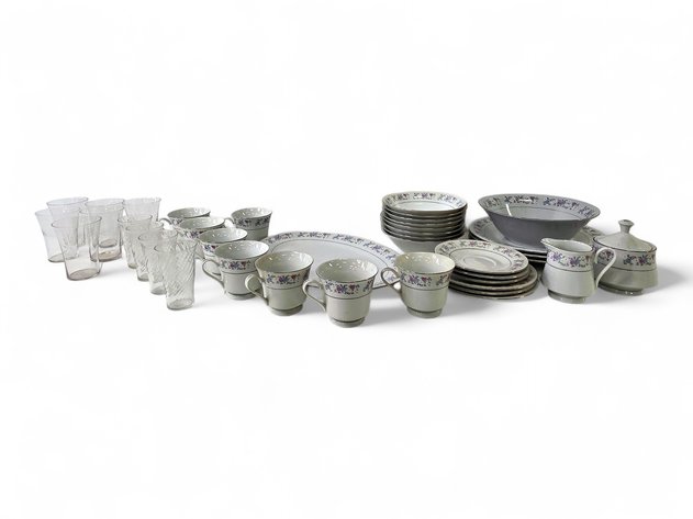 Glass Tumblers & Dynasty China 
