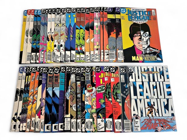 46x DC Justice League Comic Books