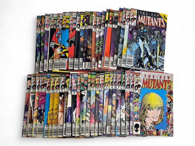 47x Marvel The New Mutants Comic Books