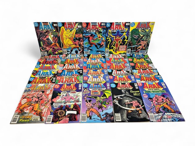 35x DC Arak: Son of Thunder Comic Books