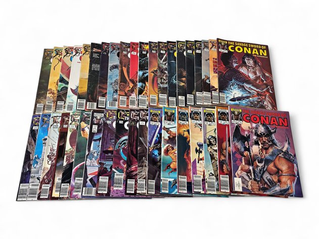 38x The Savage Sword of Conan Comic Books