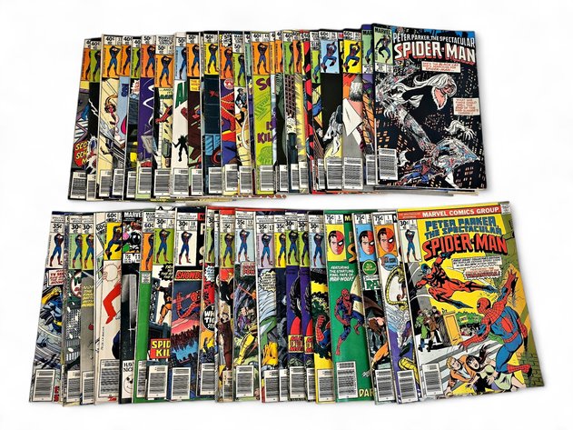 51x Marvel Peter Parker, The Spectacular Spider-Man Comic Books