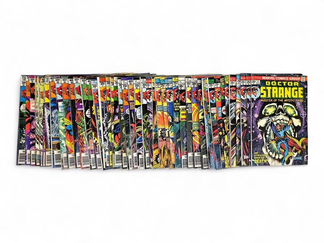 45x Marvel Doctor Strange Comic Books