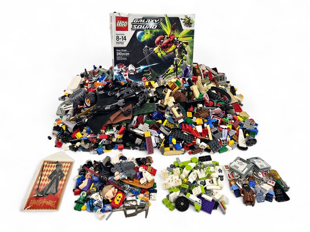 LEGO Galaxy Squad & Bricks, Harry Potter Bookmark, Keychains & More