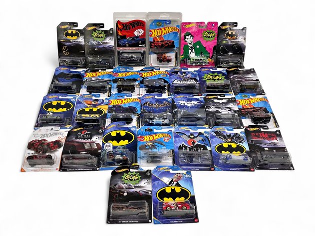 29x Hot Wheels Batman Diecast Vehicles