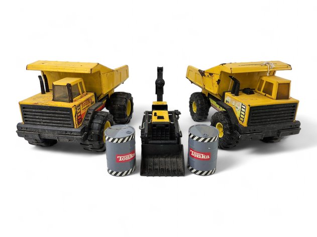 Tonka Mighty Dump Trucks, Backhoe Excavator & Oil Barrels