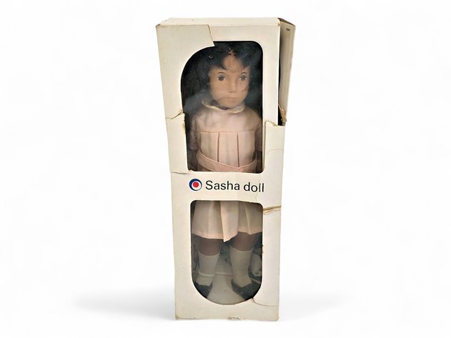 Trendon Sasha Doll w/ Paperwork
