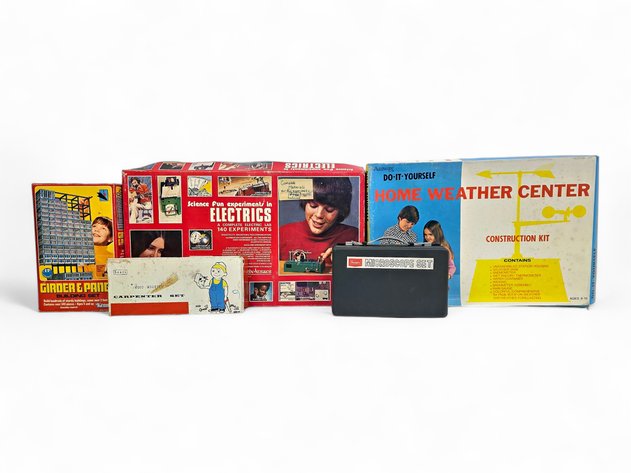 Kenner Building Set, Logix-Kosmos Lab, Sears Microscope Set & More