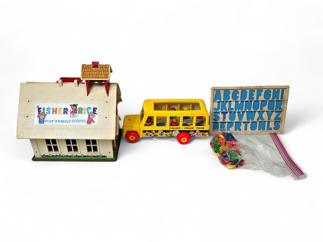 Fisher-Price Schoolhouse, School Bus & Alphabet Tray