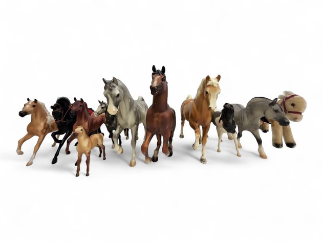 11x Model Horse Figurines & Steiff Mohair Pony