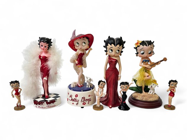 8x Betty Boop Miniatures, Music Box & More Figurines
