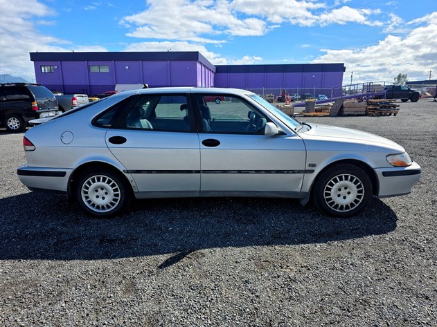 2001 SAAB 9-3 Hatchback