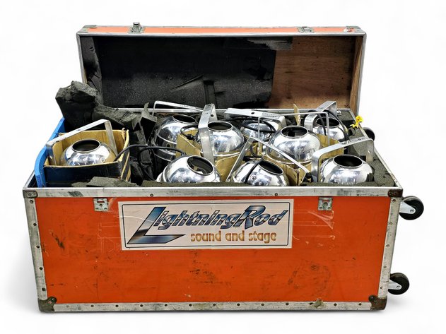Orange Road Case w/ PAR Can Lights