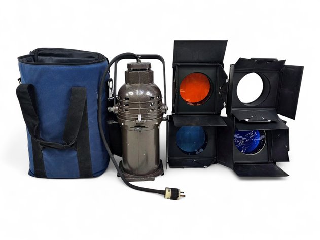 Ellipsoidal Stage Light w/ Barn Door Attachments & Bag