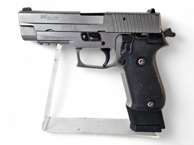 Sig Sauer P220ST 45 Auto Semi-Automatic Pistol