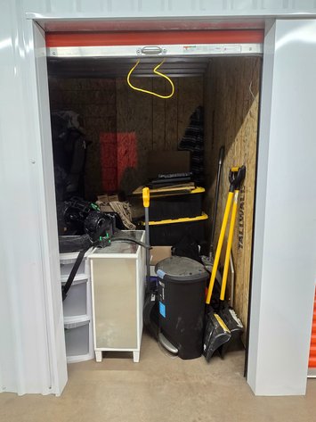 8' x 10' x 9' Storage Unit 1041 - Palmer